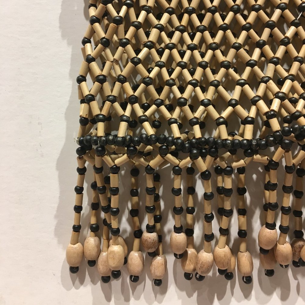 WOOD BEADED CROSS BODY PURSE - Picture 3 of 7